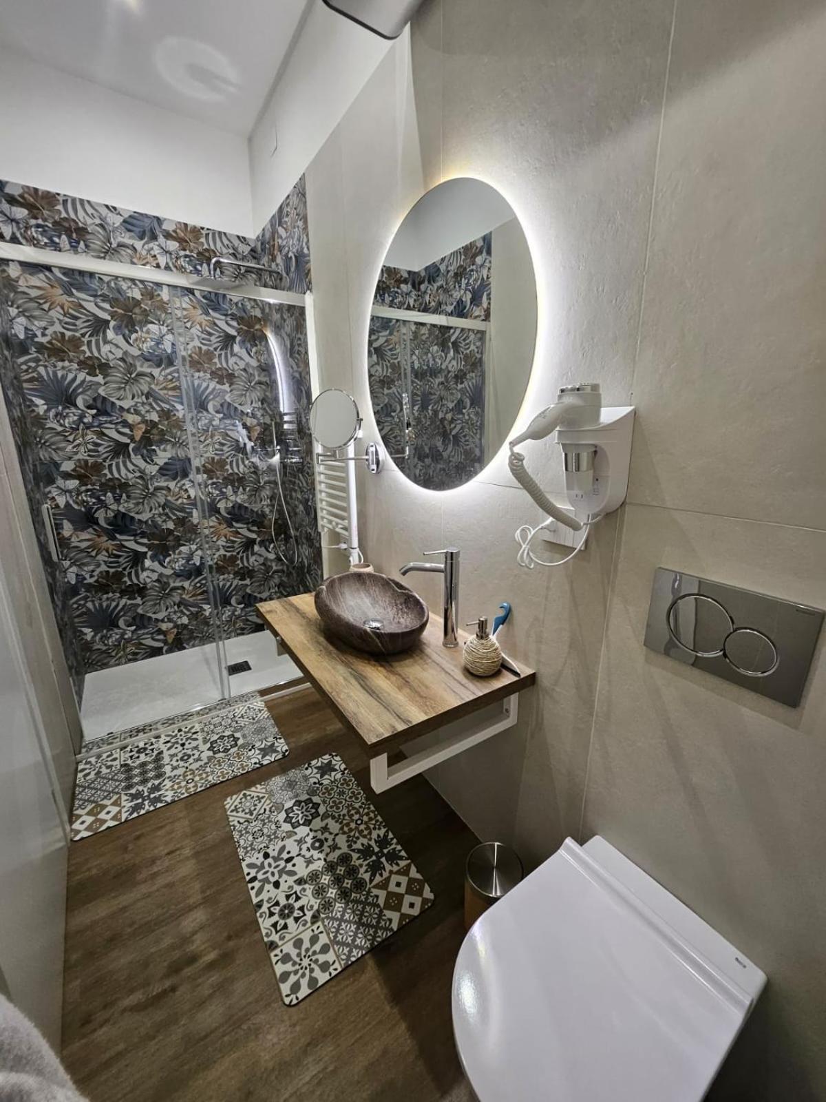 Dama Guest house *